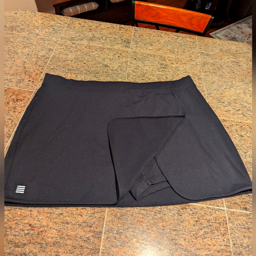 Lands End Plus Size Black Performanc Knit Skirt.  Size 2X EUC